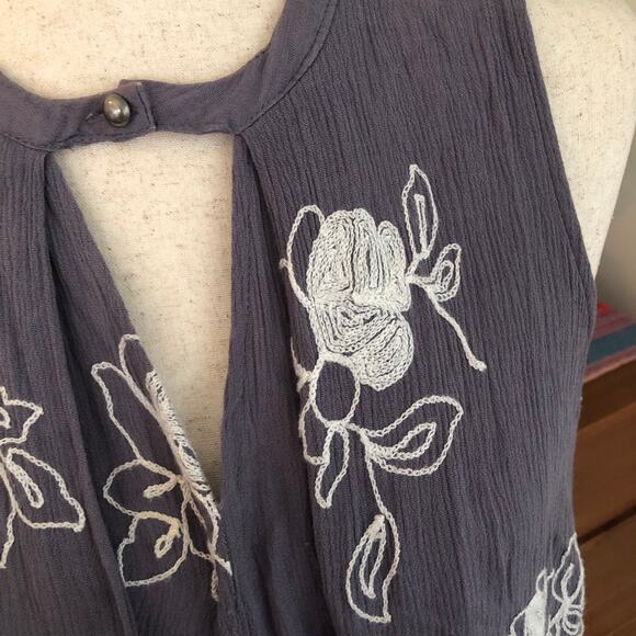 Umgee Floral Embroidered Sleeveless Blouse Small Crinkle Sheer Tunic Boho Chic - Picture 4 of 12